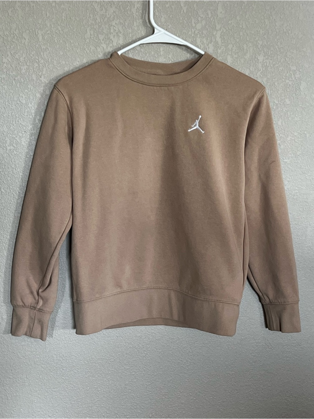 Boys Jordan Essentials Brooklyn Fleece Crewneck Sweatshirt - Tan/Brown (Size M)